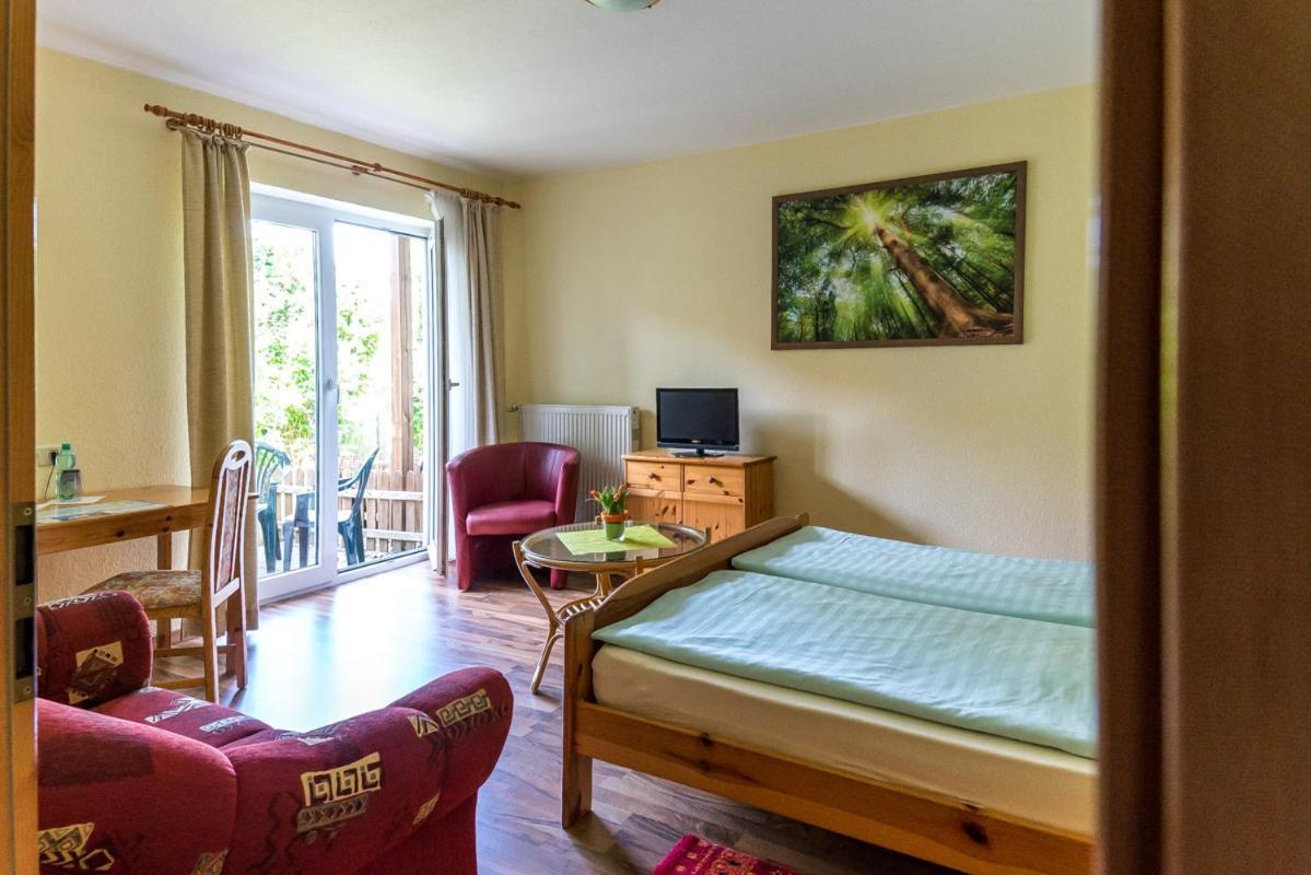 Hotel-Pension Lindenhof Tarnewitz Extérieur photo
